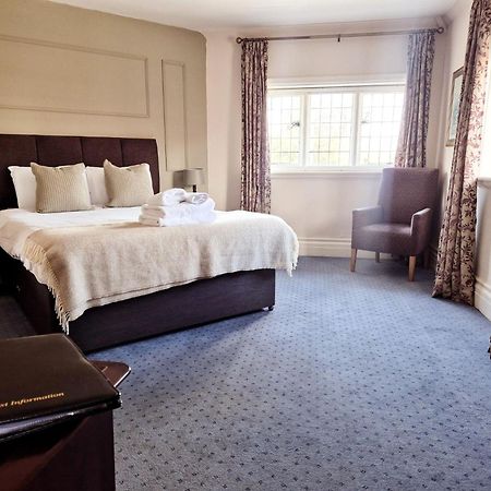 The Devil'S Punchbowl Hotel Hindhead Kültér fotó
